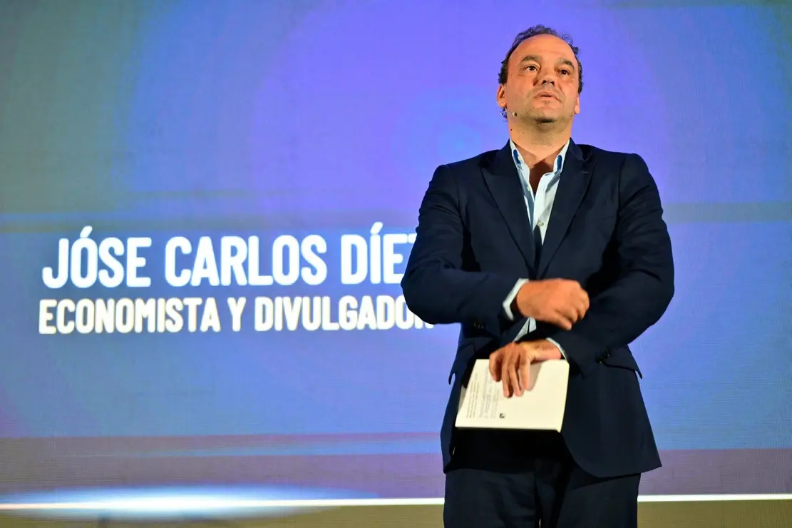 Jos&eacute; Carlos D&iacute;ez en los Premios Cotizar