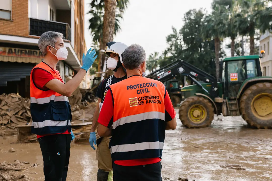 Efectivos de Arag&oacute;n en el municipio valenciano de Catarroja