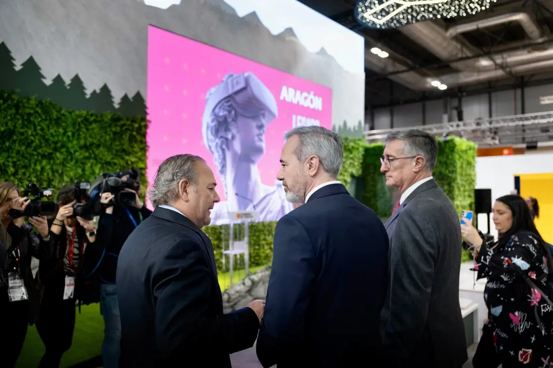 Jornada inaugural de FITUR, con Jorge Azc&oacute;n y los reyes Felipe y Letizia. / Fabi&aacute;n Sim&oacute;n
