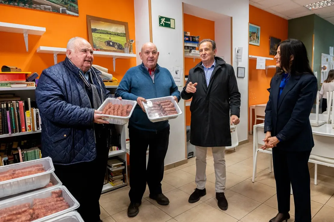 'Jueves Lardero' a los centros sociales: gracias a Mercazaragoza