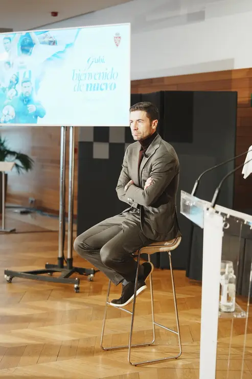 PRESENTACI&Oacute;N DE GABI / &Aacute;LVARO CALVO