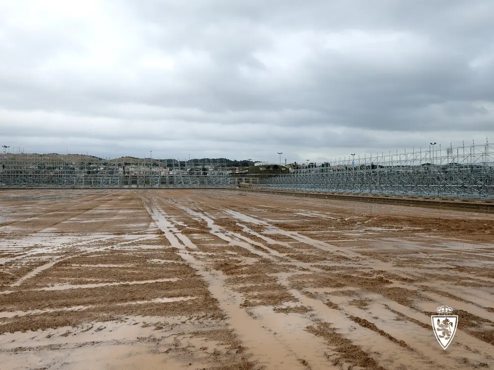 Obras en el Estadio Modular en Parking Norte / Real Zaragoza