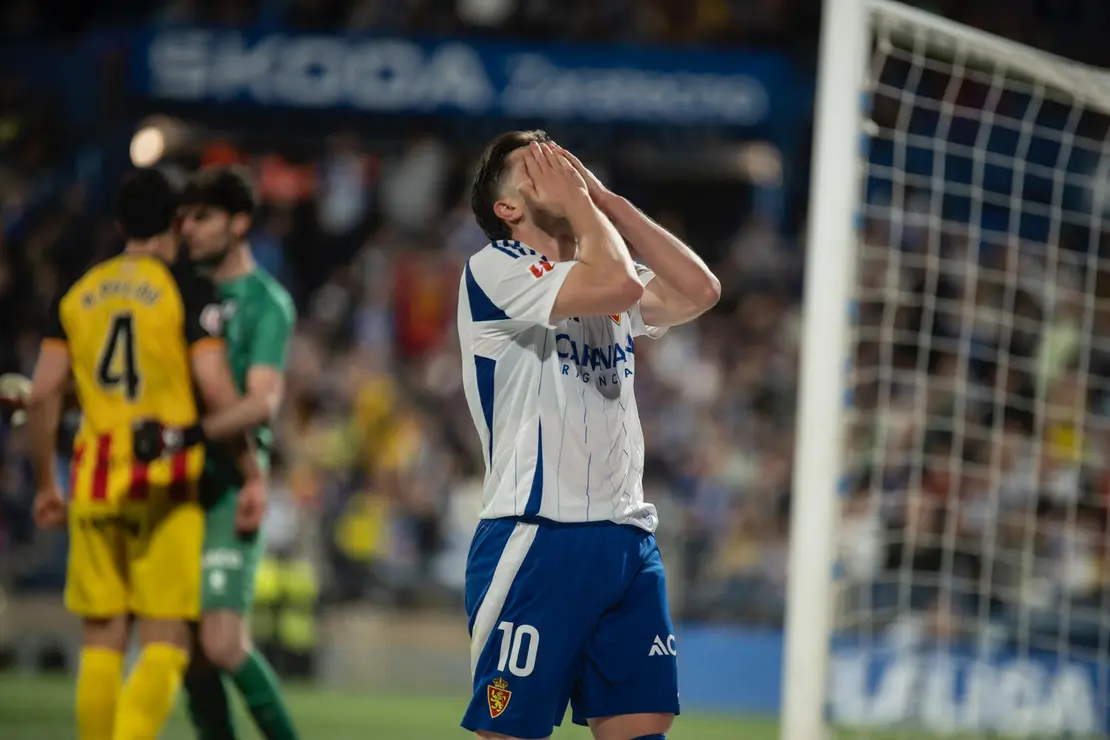 Ra&uacute;l Guti durante el Real Zaragoza - SD Huesca / MARCOS CEBRI&Aacute;N