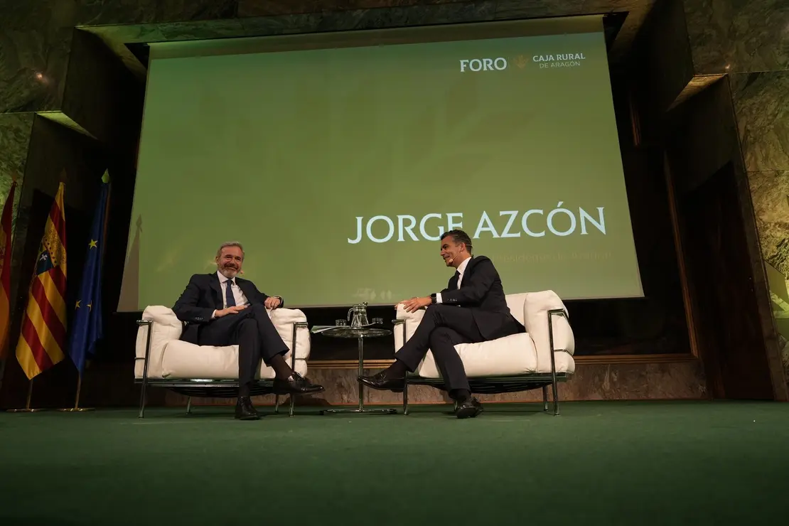 El presidente de Arag&oacute;n, Jorge Azc&oacute;n, en el foro de Caja Rural