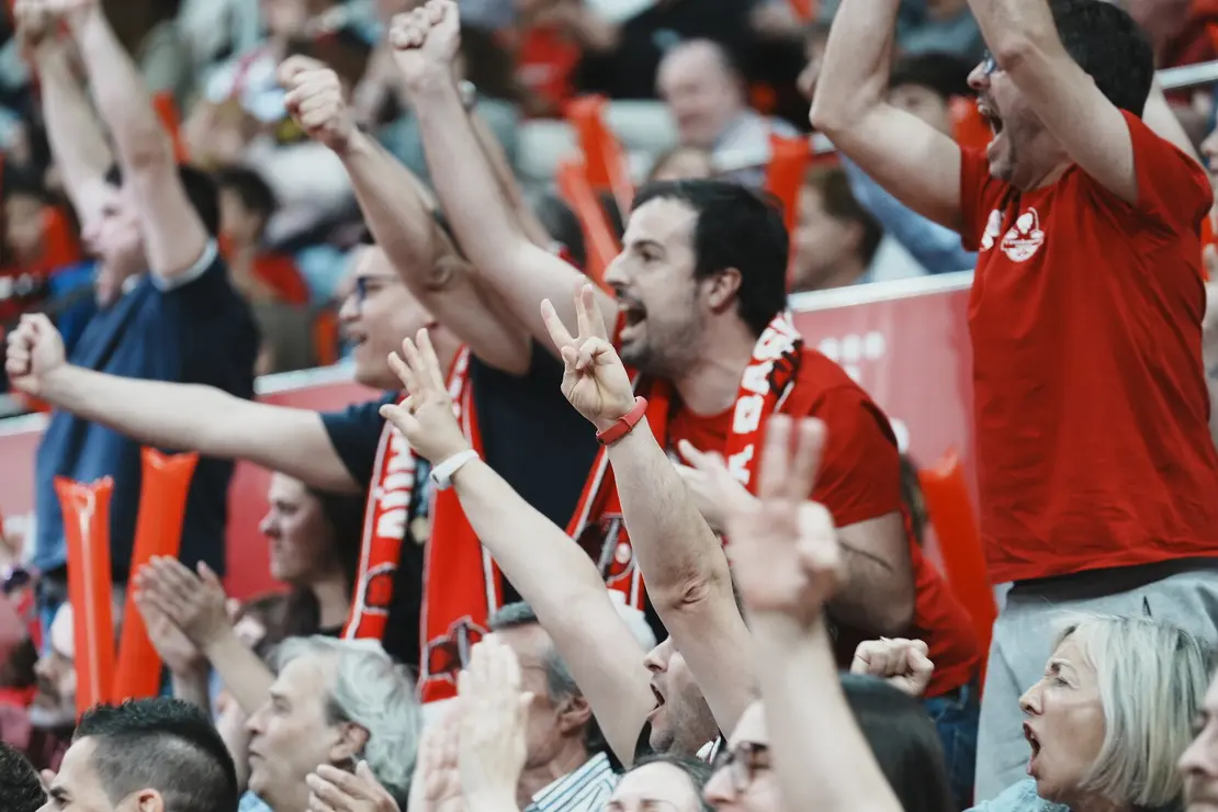 Afici&oacute;n de Casademont Zaragoza ante Valencia Basket / &Aacute;lvaro Calvo