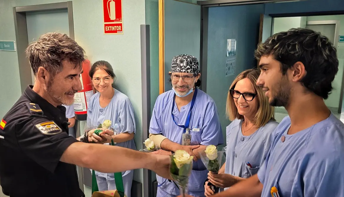 Sergio Ruiz agradece a los profesionales. / POLIC&Iacute;A NACIONAL