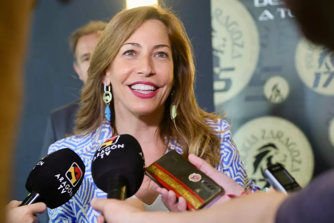 La alcaldesa Natalia Chueca celebra el D&iacute;a de la Patrona de la Polic&iacute;a Local de Zaragoza. /AZ