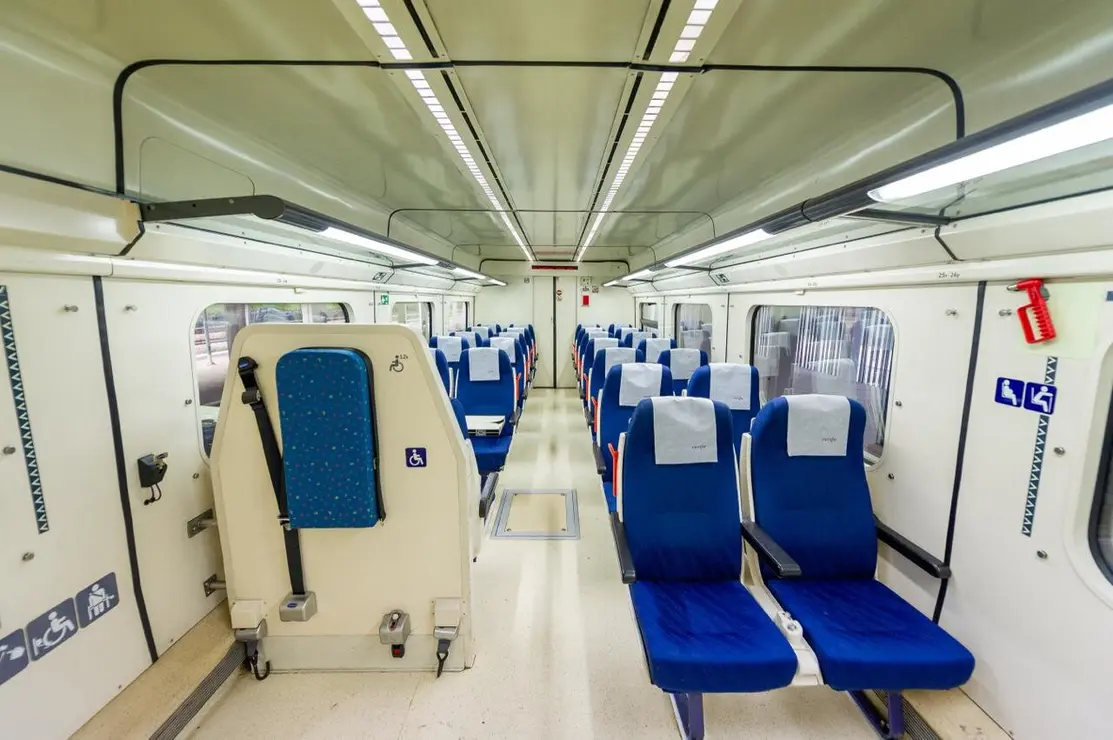 Reapertura tren de Canfranc dos a&ntilde;os despu&eacute;s / V&iacute;a Ministerio de Transportes Espa&ntilde;a