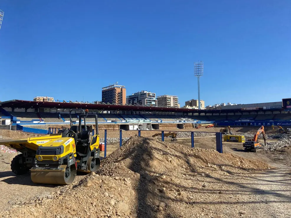 Las obras del estadio Ibercaja Romareda encaran su fase m&aacute;s intensiva. /HA