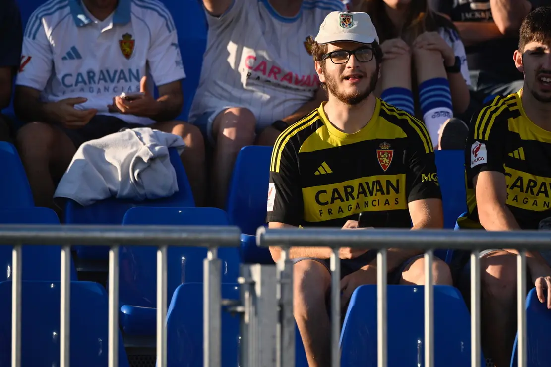 Afici&oacute;n del Real Zaragoza en el Ibercaja Estadio / Marcos Cebri&aacute;n