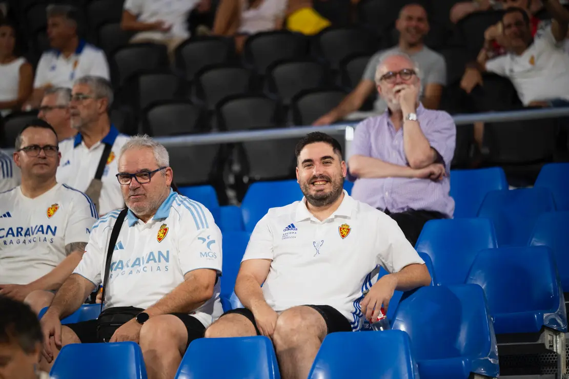 Aficionados en el Ibercaja Estadio en el Real Zaragoza - SD Huesca / Marcos Cebri&aacute;n