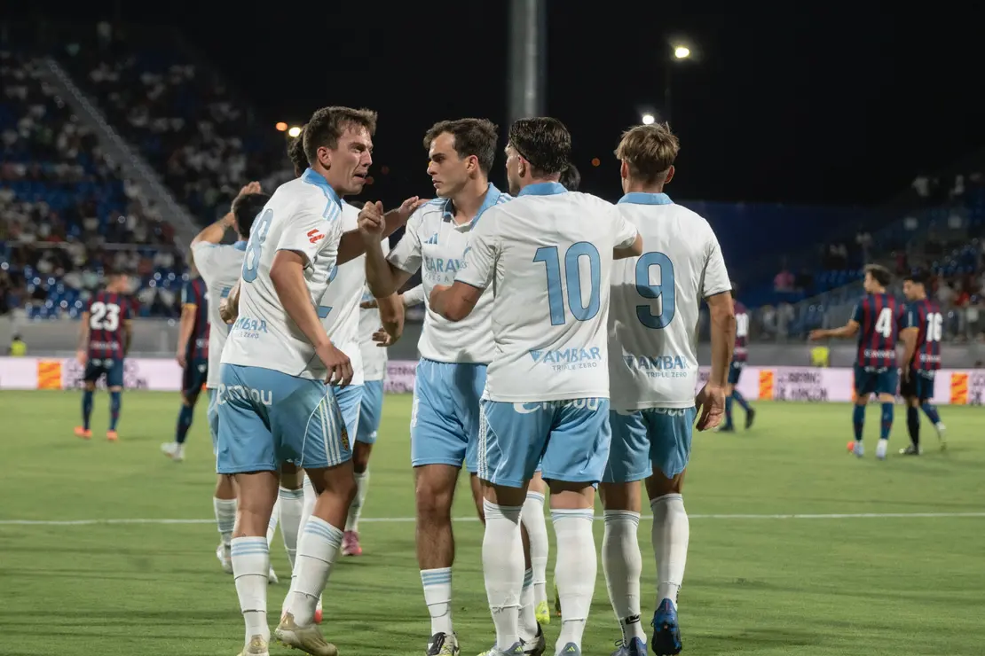 Jugadores del Real Zaragoza en el Memorial Carlos Lapetra / Marcos Cebri&aacute;n
