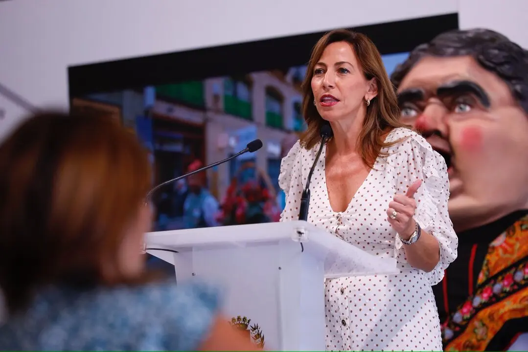 La alcaldesa, Natalia Chueca, durante la presentaci&oacute;n de las Fiestas del Pilar 2025. /AZ