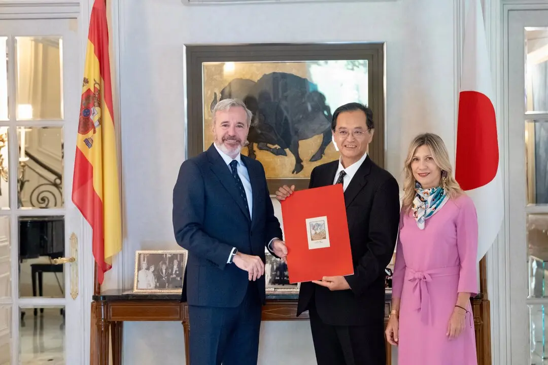Jorge Azc&oacute;n durante el acto de presentaci&oacute;n de "Arag&oacute;n, destino de inversiones" ./ Fabi&aacute;n Sim&oacute;n - Gobierno de Arag&oacute;n
