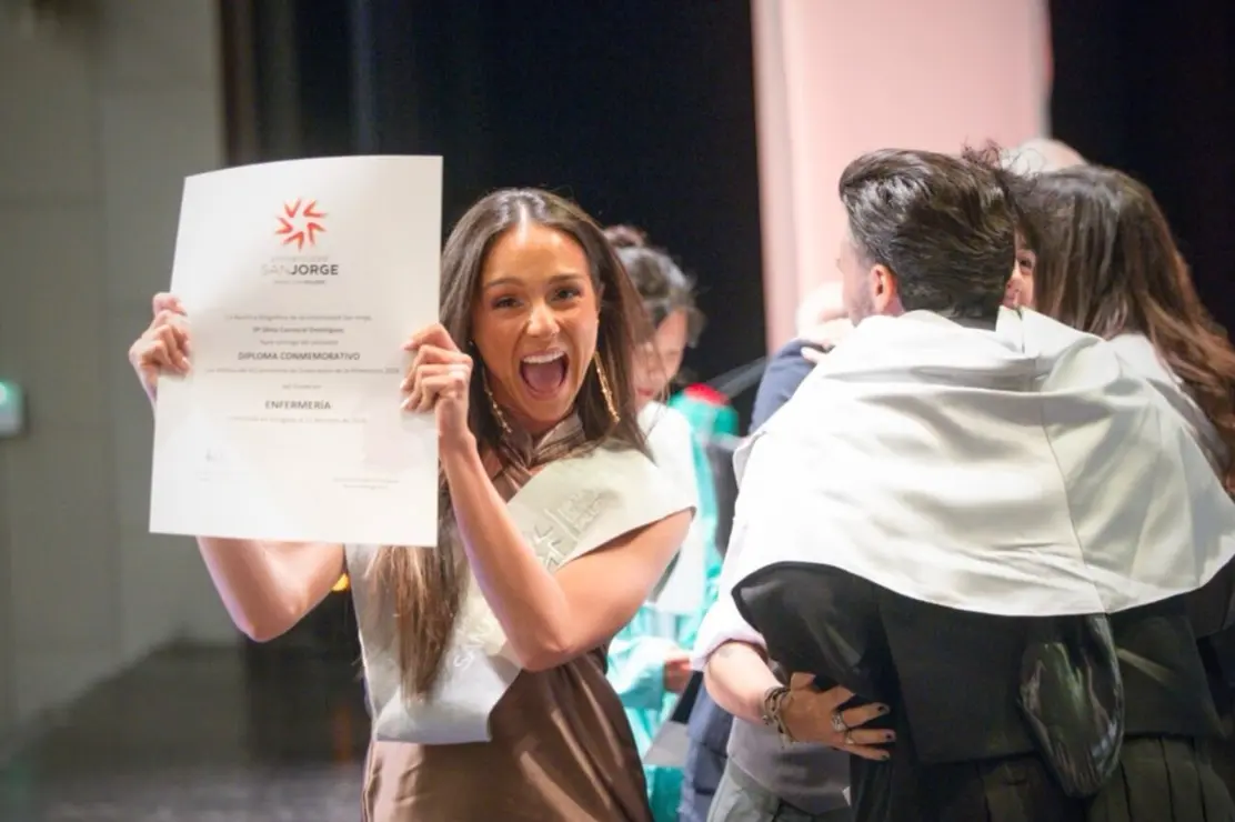 Las mejores im&aacute;genes de la emoci&oacute;n y los discursos de la ceremonia de la USJ de Ciencias de Salud
