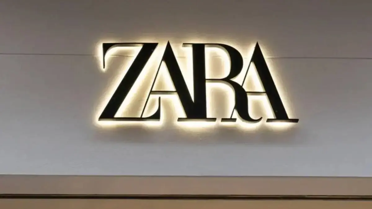 Las chaquetas ligeras de Zara que est&aacute;n agotando las mujeres de 50: elegantes, no pesan y estilizan cualquier look.