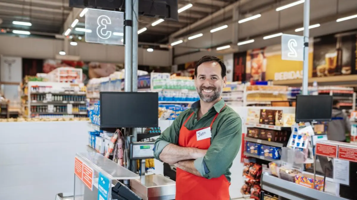 En Arag&oacute;n buscan cajeros y el sueldo sorprende: hasta 2.300 euros en Mercadona, mejora salarial en Carrefour y contratos flexibles en Lidl
