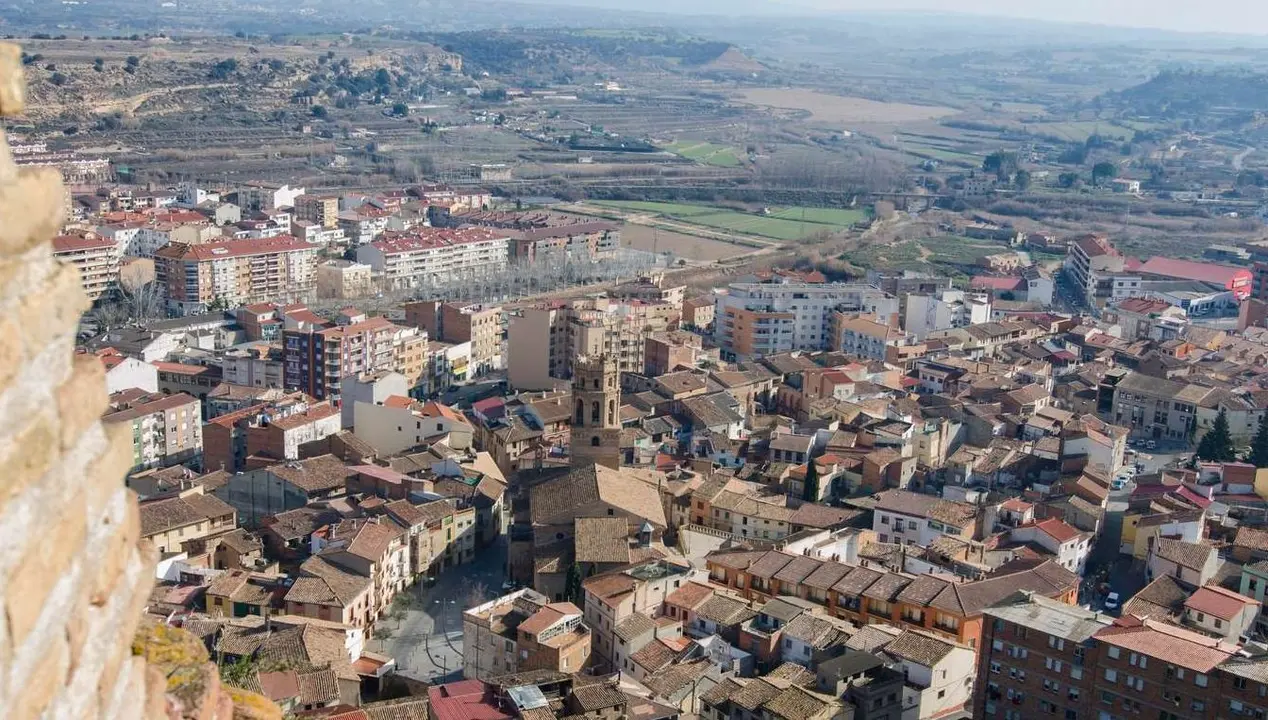 Localidades del Arag&oacute;n oriental como Monz&oacute;n se han beneficiado de la fuga de empresas catalanas / HA