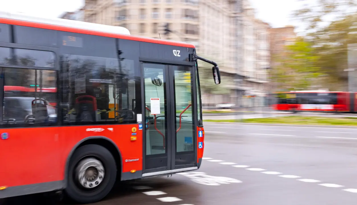 Un autob&uacute;s urbano de Zaragoza / HOY ARAG&Oacute;N