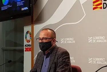 El consejero de Educaci&oacute;n, Cultura y Deporte, Felipe Faci, y el director general de Cultura, V&iacute;ctor Lucea,