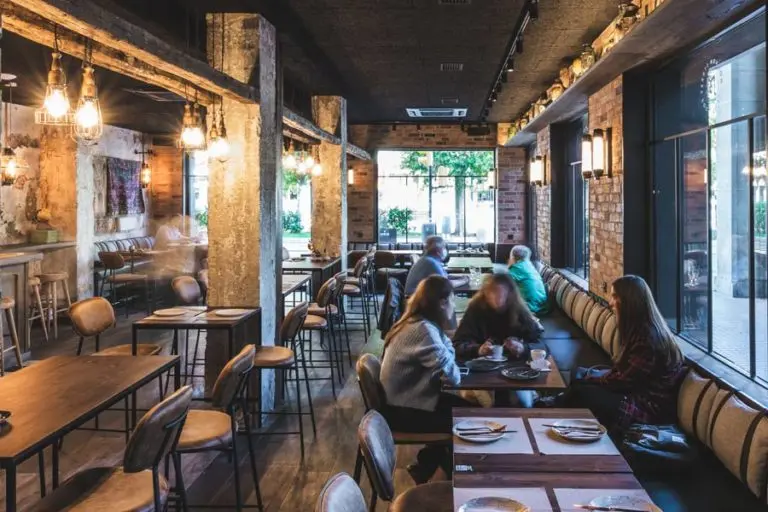 Imagen de archivo de un restaurante de Zaragoza.