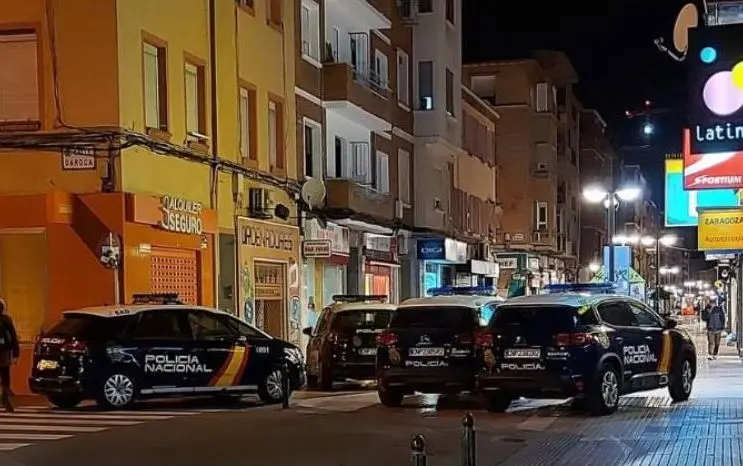 Imagen de otra intervenci&oacute;n policial reciente en Zaragoza /H.A.