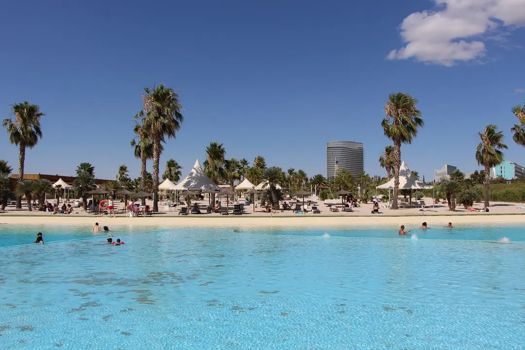 Zaragoza ofrece m&uacute;ltiples alternativas para los que no se van de vacaciones / HA