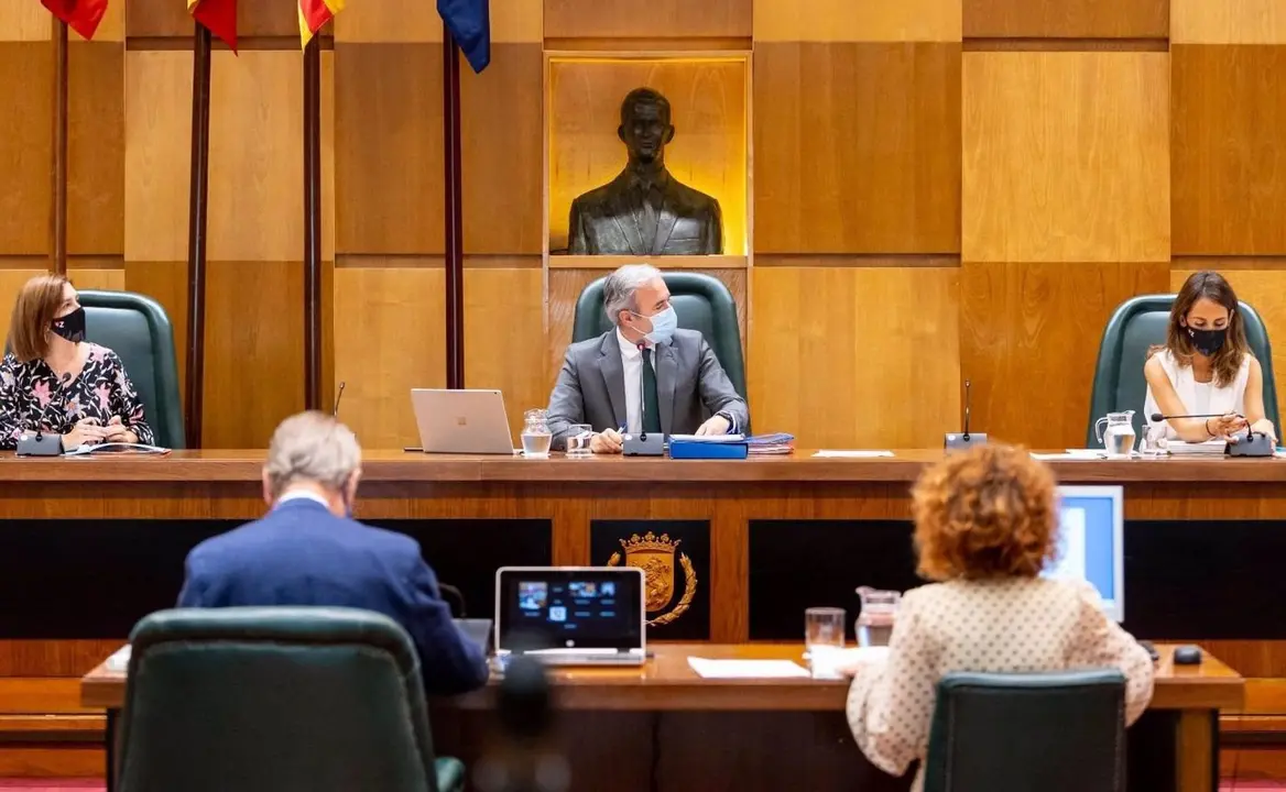 29-07-2021 Pleno del Ayuntamiento de Zaragoza
POL&Iacute;TICA
MIGUEL GRACIA