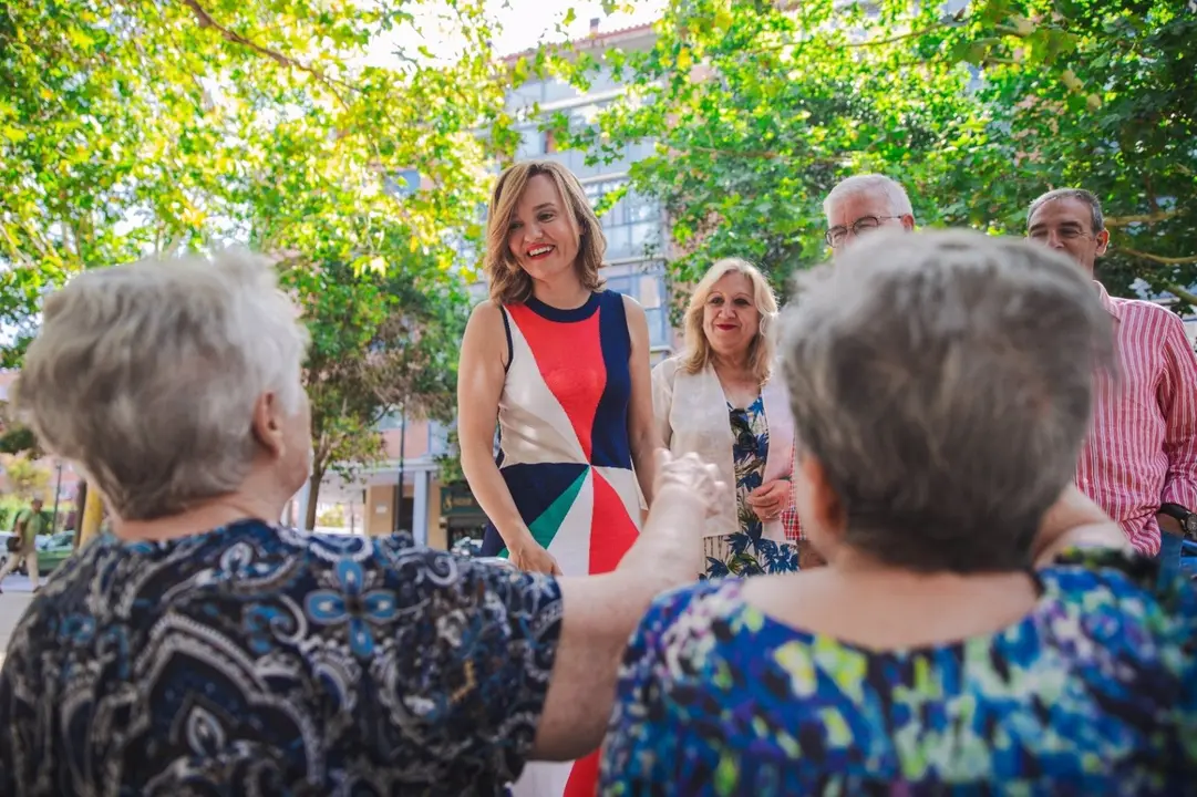 20/07/2023 23J.-Alegr&iacute;a (PSOE) pone &eacute;nfasis en la vivienda que "ser&aacute; la causa nacional los pr&oacute;ximos cuatro a&ntilde;os".

La cabeza de lista al Congreso por Zaragoza, Pilar Alegr&iacute;a, ha dejado claro que para el PSOE la vivienda va a ser "la causa nacional para estos pr&oacute;ximos cuatro a&ntilde;os". Todo ello, ha dicho, porque "el derecho a la vivienda es un derecho constitucional pero no se ha convertido todav&iacute;a en un derecho real".

ARAG&Oacute;N ESPA&Ntilde;A EUROPA ZARAGOZA POL&Iacute;TICA
PSOE