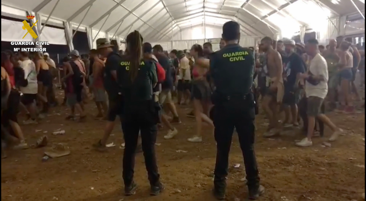 Imagen de la Guardia civil ejerciendo labores de vigilancia en el 'Monegros Desert Ferstival' / GC