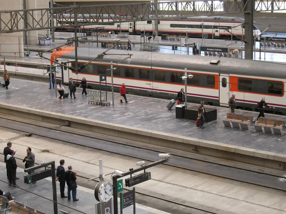El tren ten&iacute;a como destino Zaragoza / HA / Agencias