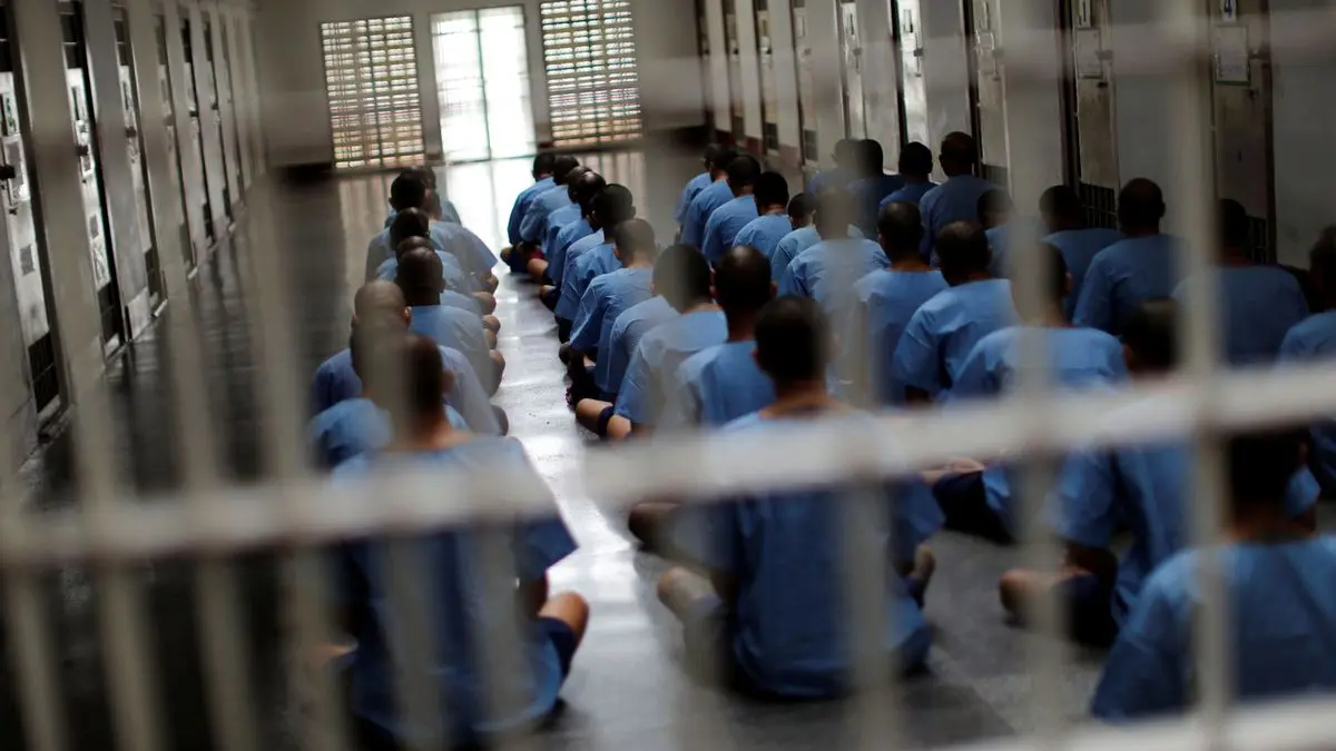 Una prisi&oacute;n tailandesa donde los presos est&aacute;n hacinados en celda de casi 50 personas / HOY ARAG&Oacute;N