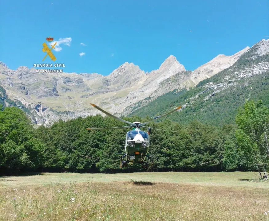 Rescate de monta&ntilde;a de la Guardia Civil en el Pirineo oscense / GC