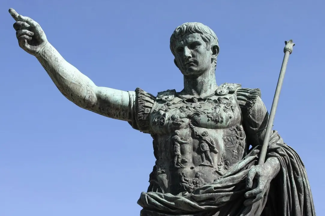 Augusto fue el primer emperador romano / alessandro0770 para Canva.com