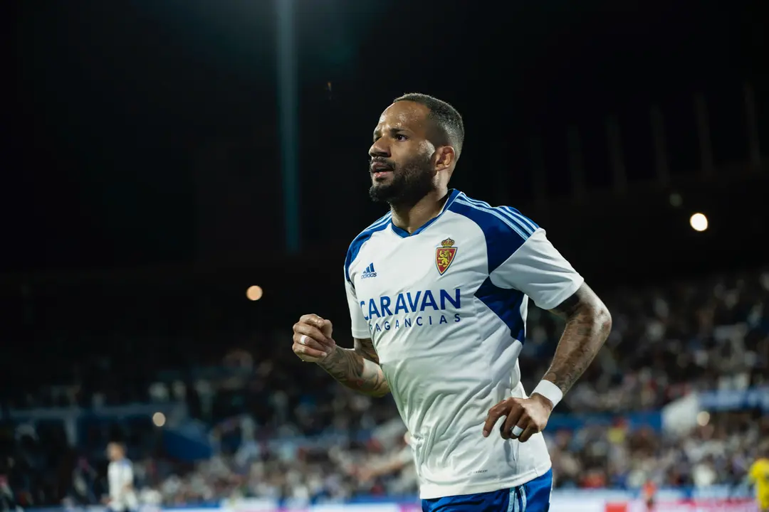 Beb&eacute; con el Real Zaragoza / MARCOS CEBRI&Aacute;N