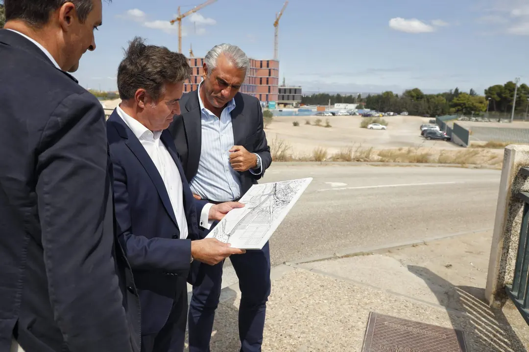 Consejero de Urbanismo e Infraestructuras, V&iacute;ctor Serrano/ Miguel G. Garc&iacute;a