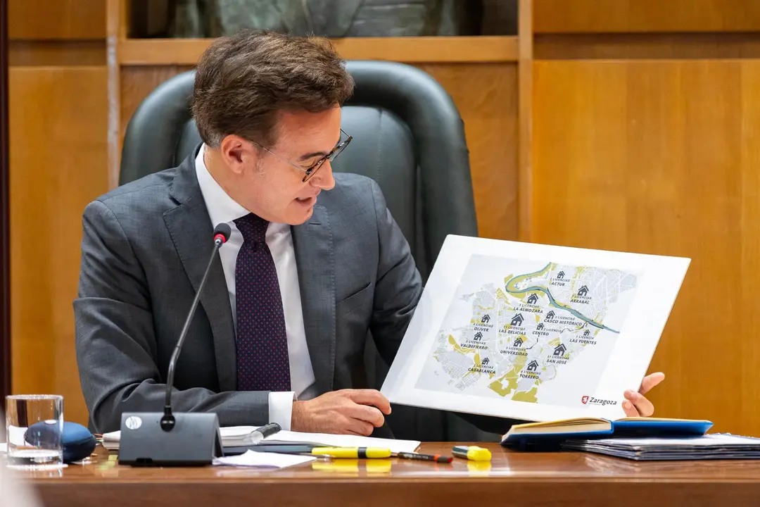 El consejero municipal de Urbanismo e Infraestructuras del Ayuntamiento de Zaragoza, V&iacute;ctor Serrano - MIGUEL G. GARC&Iacute;A