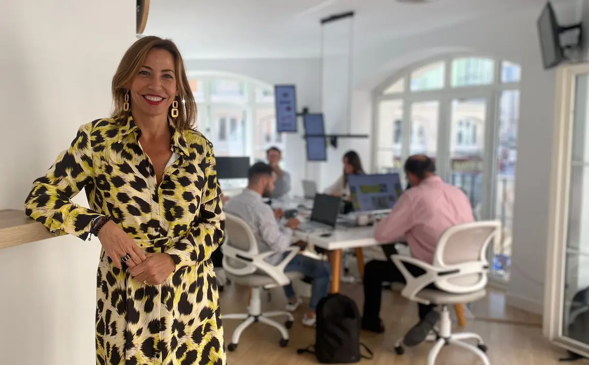Natalia Chueca visita la redacci&oacute;n de HOY ARAG&Oacute;N / Sonia Artal