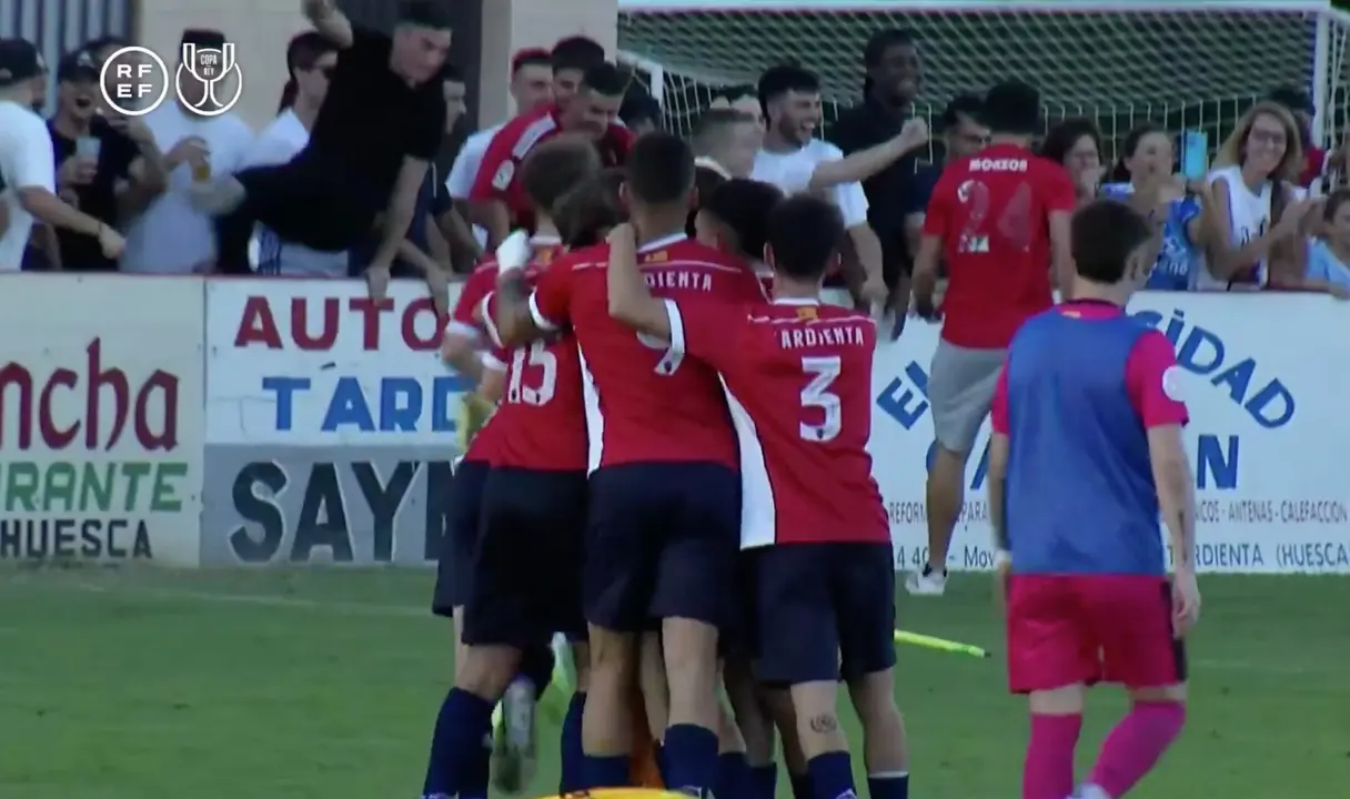 El Tardienta celebrando el triunfo / RFEF
