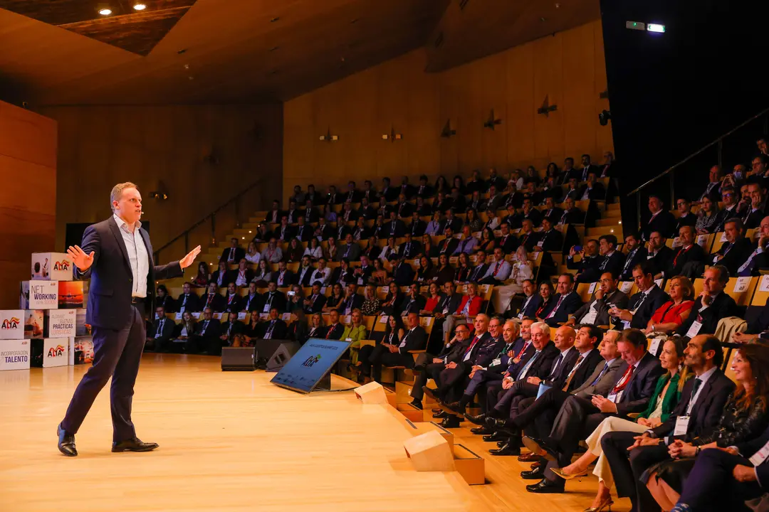 El economista Daniel Lacalle fue el invitado al summit del cl&uacute;ster de la log&iacute;stica de Arag&oacute;n (ALIA) / Cedida