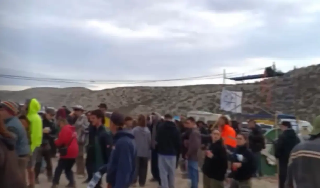 Imagen de los asistentes a la fiesta ilegal en Burgo de Ebro difundida por redes sociales /H.A.