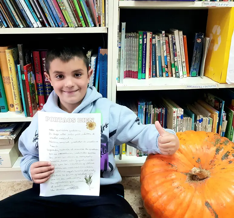 Manuel Monge Anad&oacute;n de 3&ordm; de primaria del colegio de Jaraba 