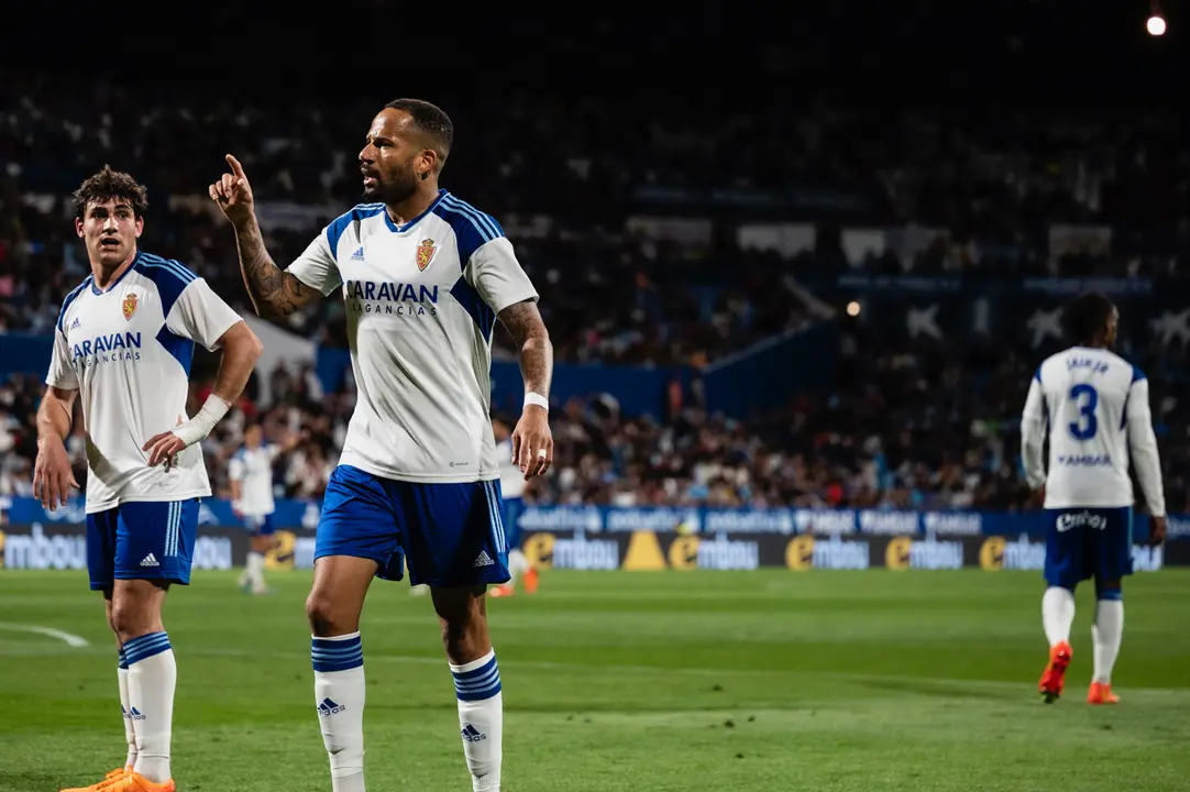 Beb&eacute; con el Real Zaragoza / MARCOS CEBRI&Aacute;N