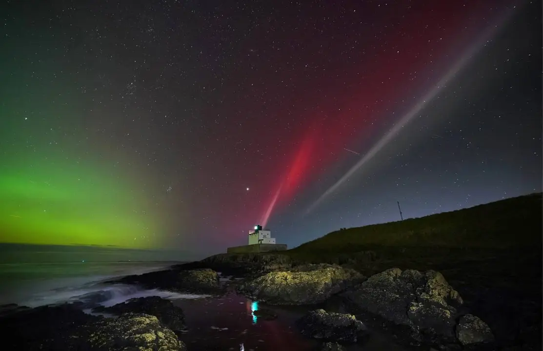 Aurora boreal vista en la localidad de Casar de C&aacute;ceres por el fot&oacute;grafo extreme&ntilde;o Lorenzo Cordero