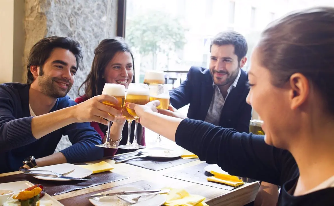 El consumo excesivo de cerveza conlleva riesgos para la salud