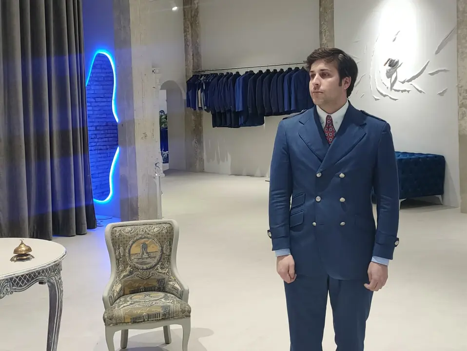 El espacio de esta nueva sastrer&iacute;a plasma la filosof&iacute;a de trabajo de Nacho Lamar / Hoy Arag&oacute;n
