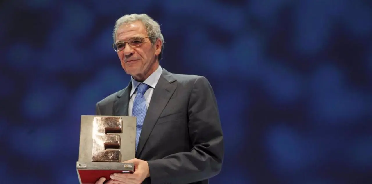 C&eacute;sar Alierta durante la recepci&oacute;n del Premio a la Excelencia Empresarial en Arag&oacute;n, en el a&ntilde;o 2012 / Gobierno de Arag&oacute;n