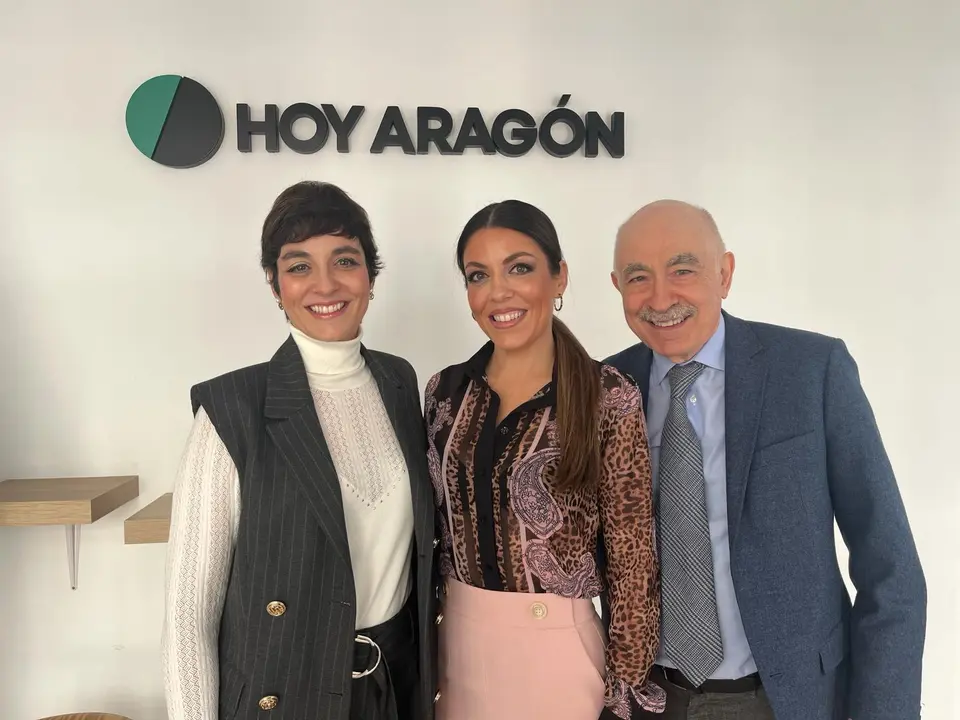 Teresa y Carmen Lorente son las hijas de Pedro, que toman el relevo generacional en Lorente Ortodoncia