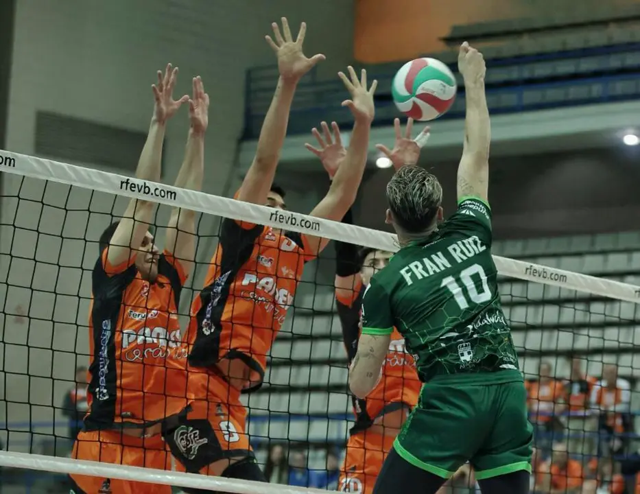 Pamesa Teruel frente al Unicaja / RFEVB