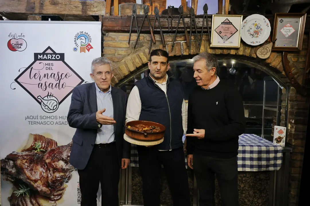 Presentaci&oacute;n del Mes del Ternasco de Arag&oacute;n asado 2024 en el restaurante El Fuelle. / CEDIDA